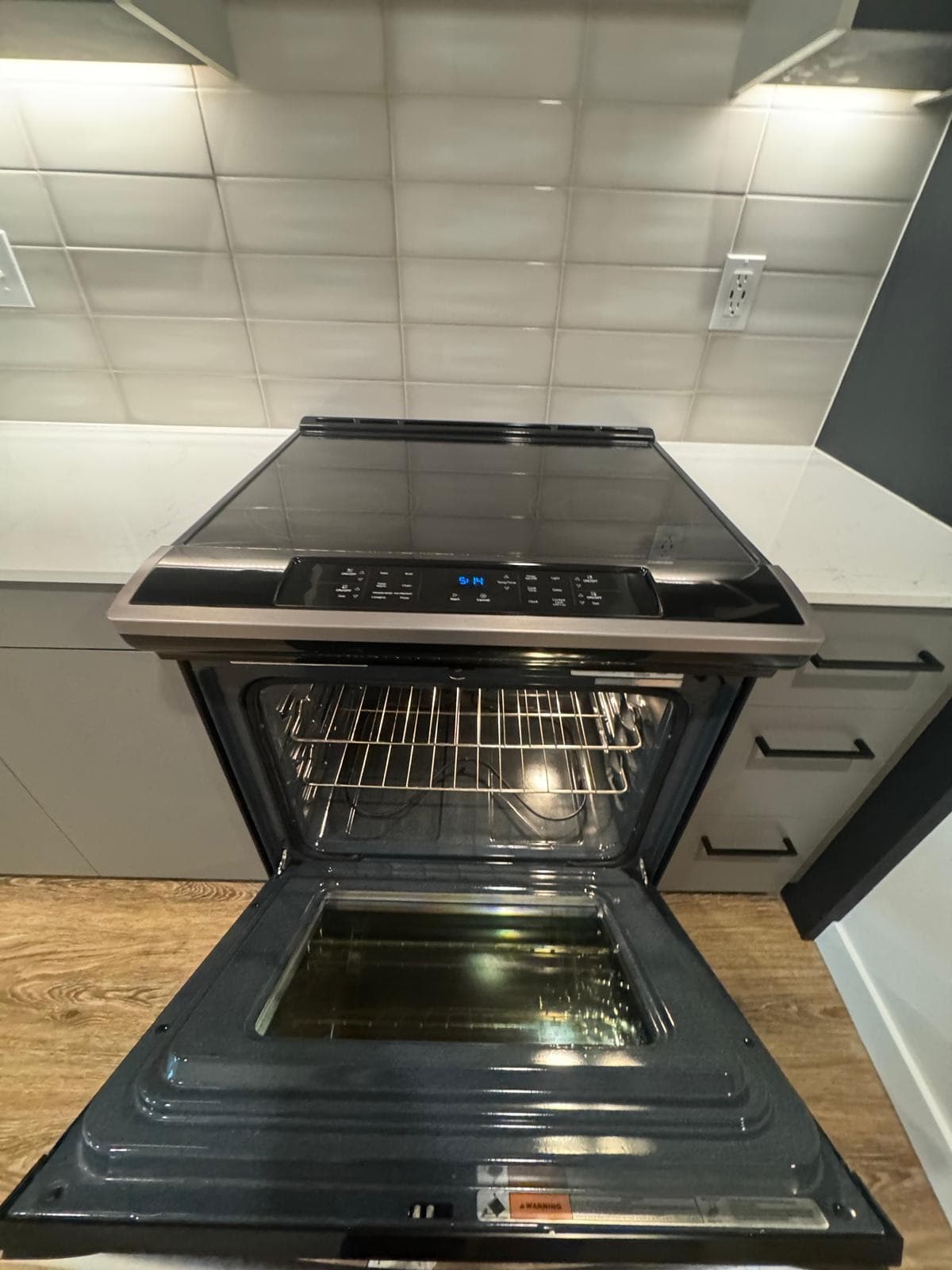 Kitchen – Oven Clean